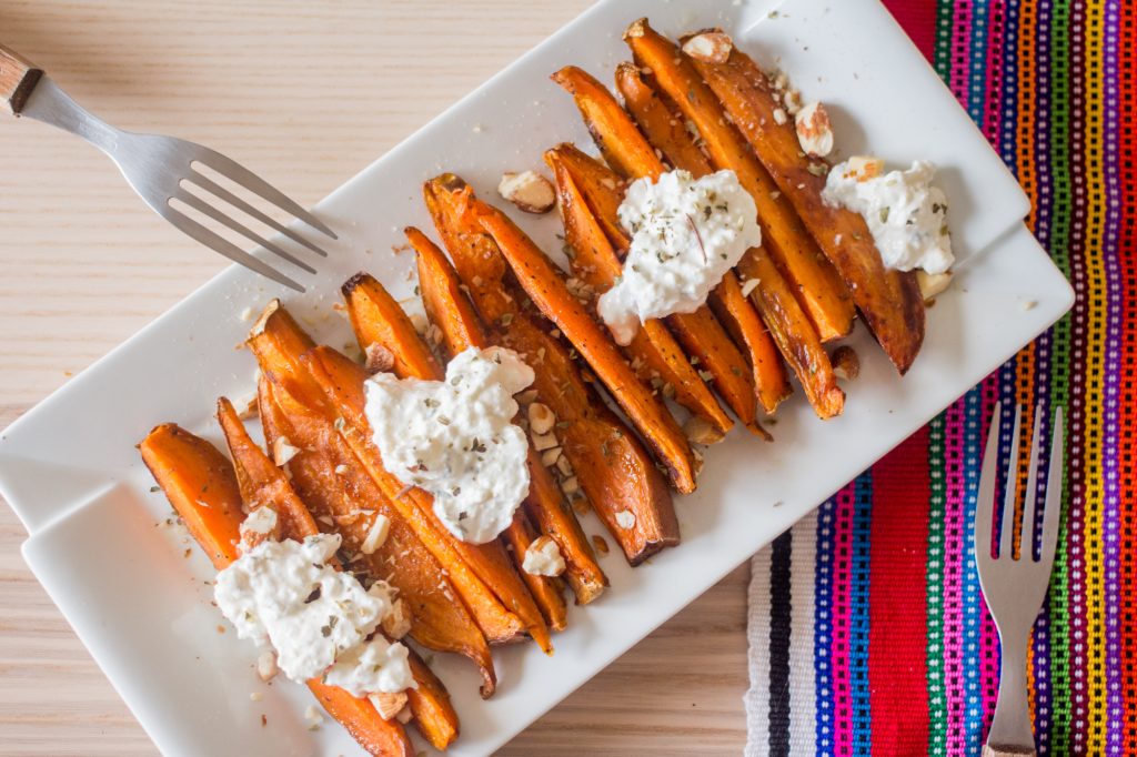 receta de boniato con feta y almendras