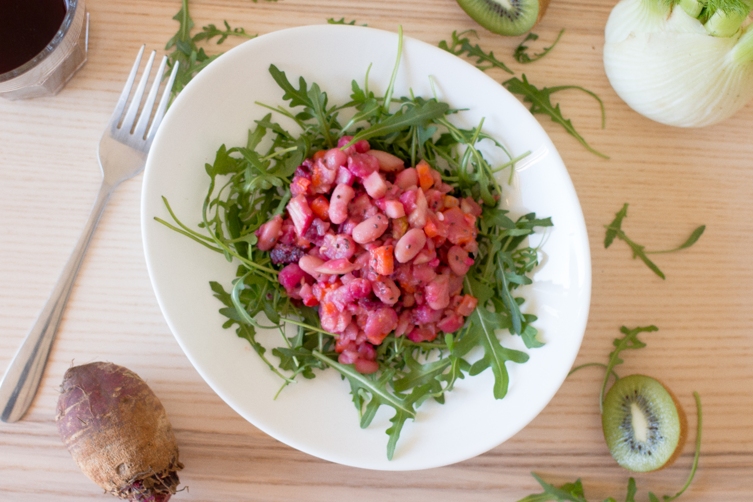 Ensalada-judias-remolacha-hinojo-kiwi